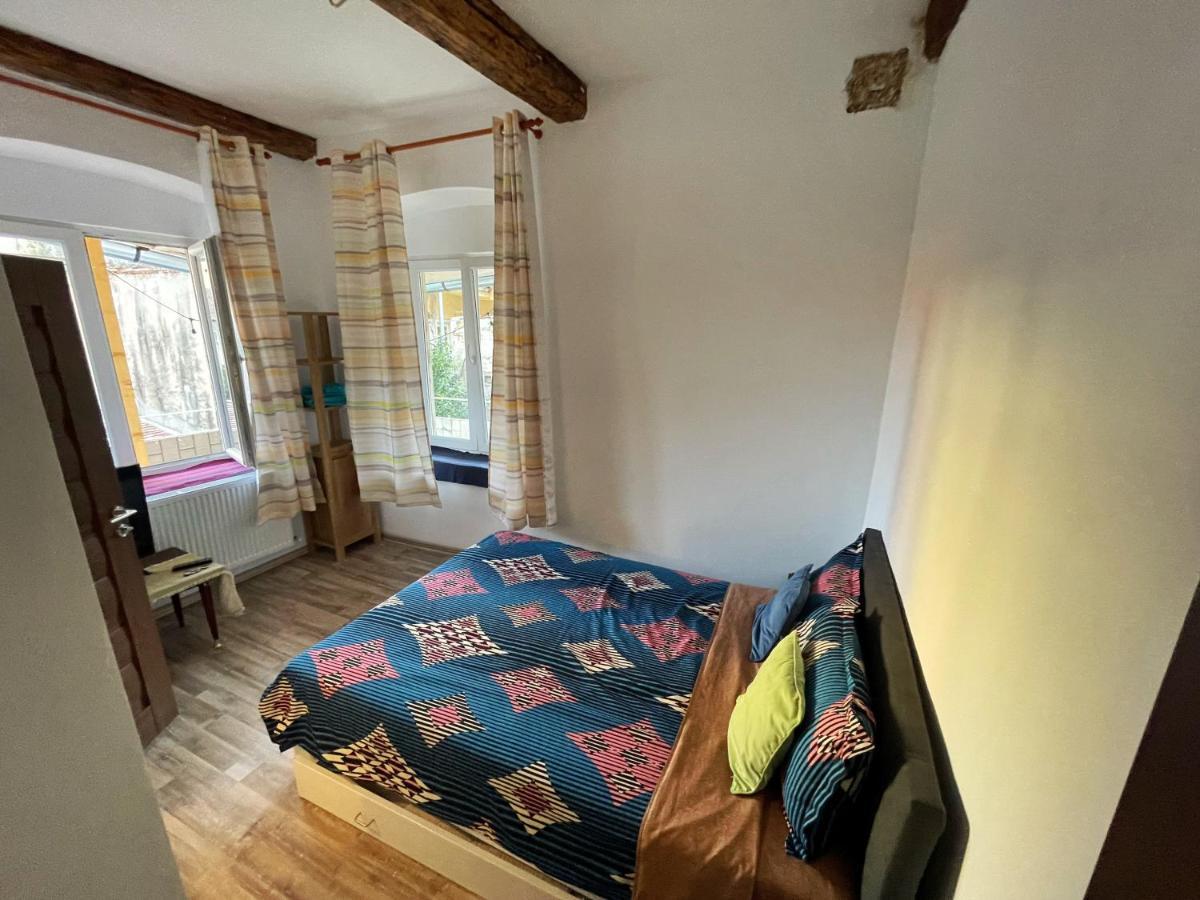 Vadim'S Guesthouse ซีบิว ภายนอก รูปภาพ
